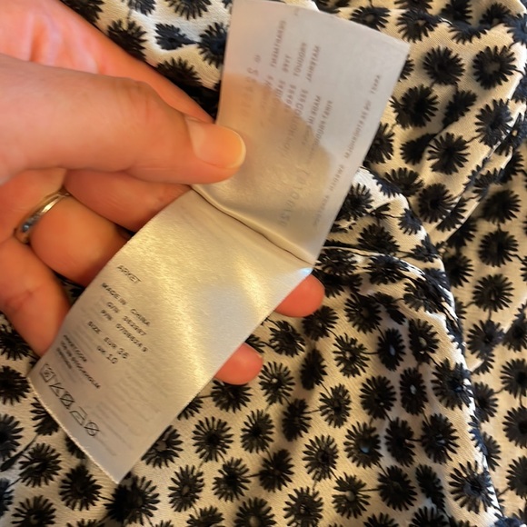 Arket Embroidered Blouse Black White Eyelet Sz 36 or Small - Picture 6 of 7